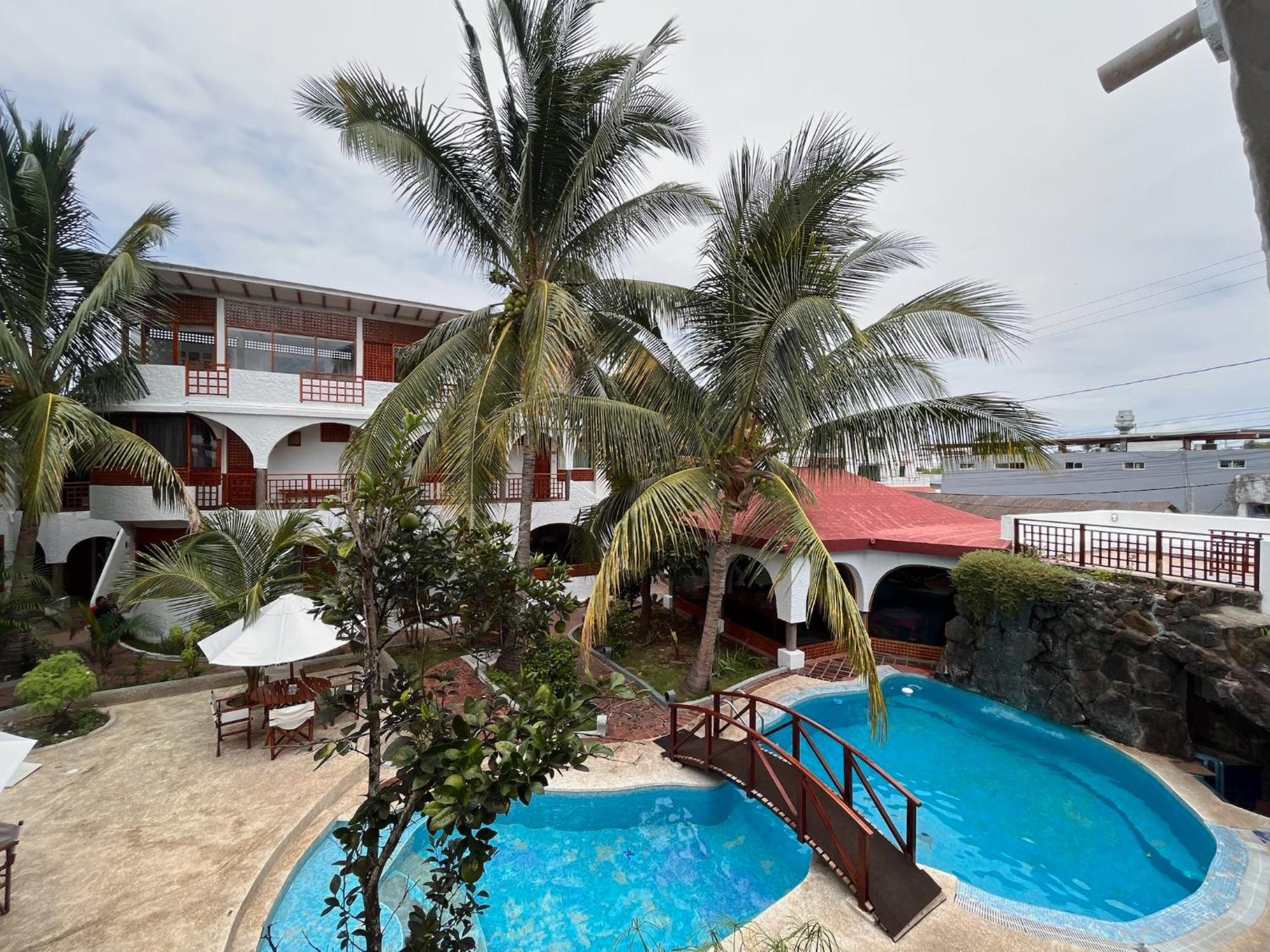 Hotel Silberstein Puerto Ayora  Exterior photo